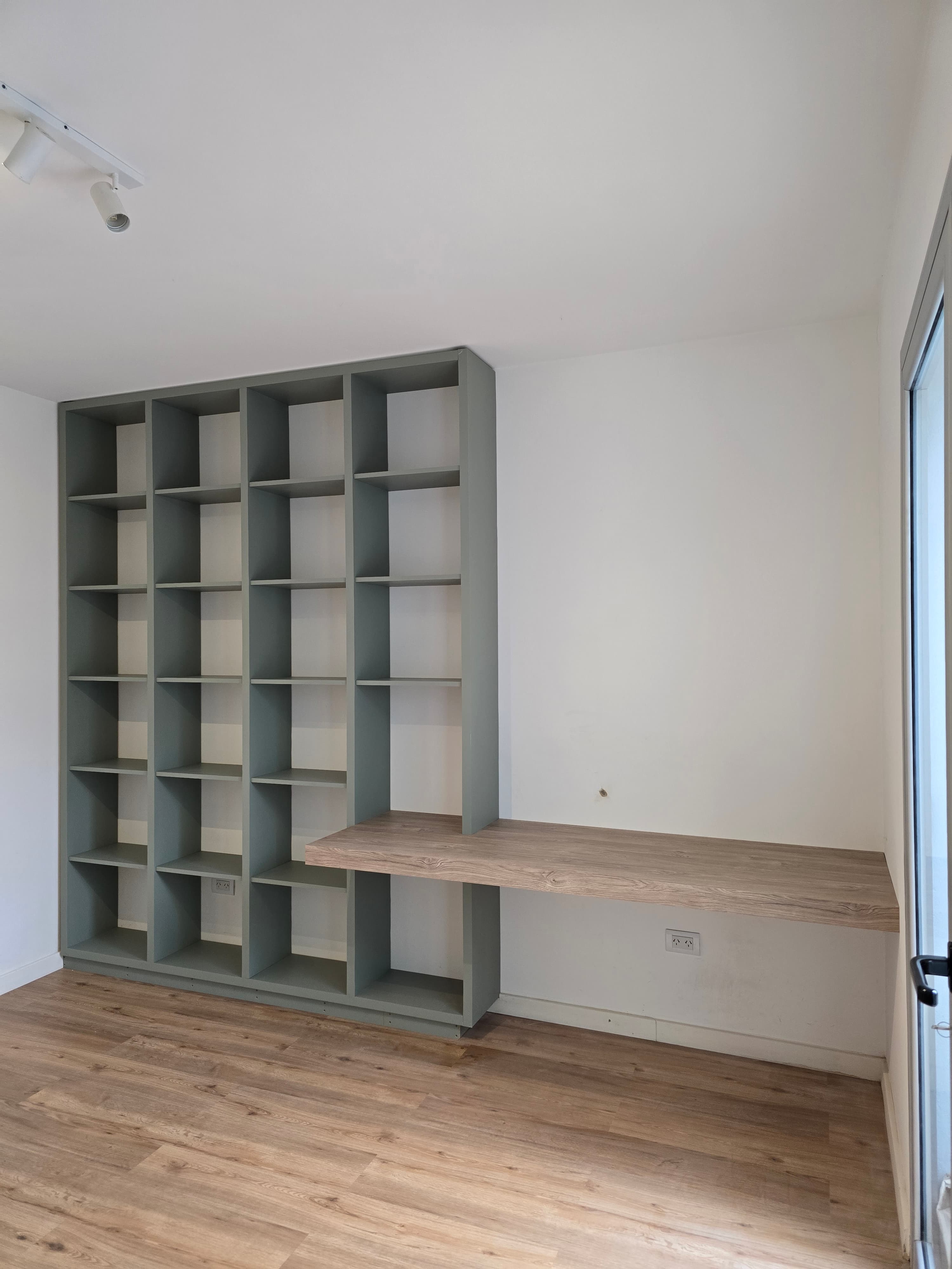 Placard a medida Woodbury